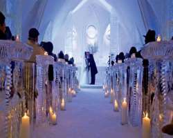 If you are planning a destination wedding you can choose this hotel as it is one of the ten dream wedding locations. It also has a chapel and has orga